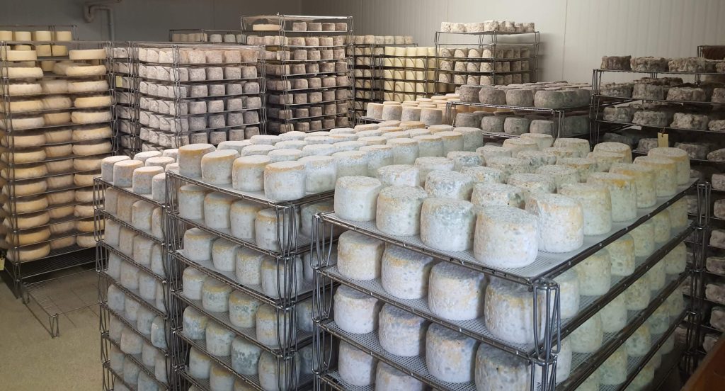 Cave d'affinage du GAEC Le Lévejac